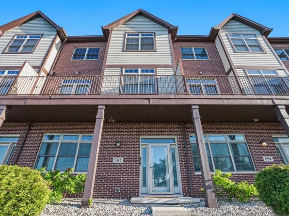 964 Fountain Pl, Schererville, IN 46375