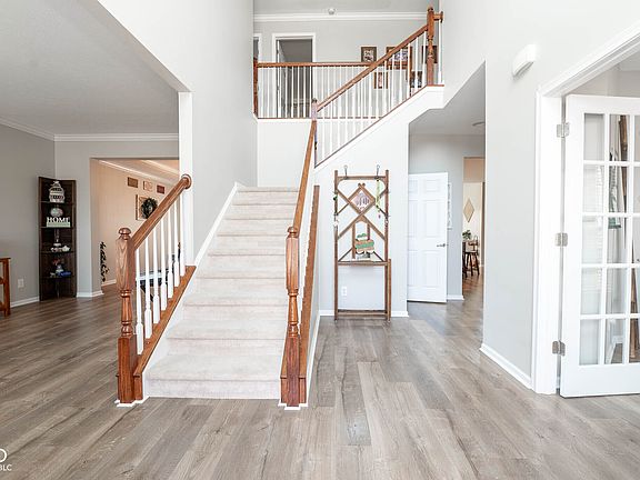 3rd image of 5852 Sunnyvalle Dr