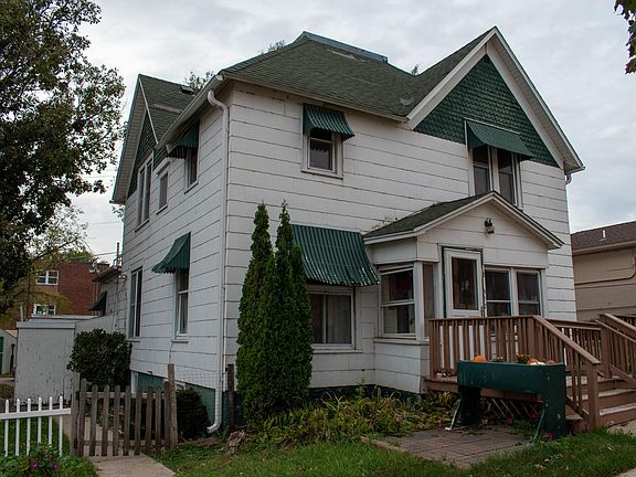 3rd image of 512 S Broadway Ave