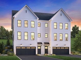 9 Victor Ln, Yonkers, NY 10710