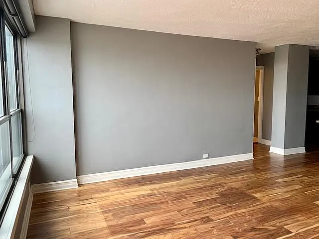 2930 N Sheridan Rd — Photo 5