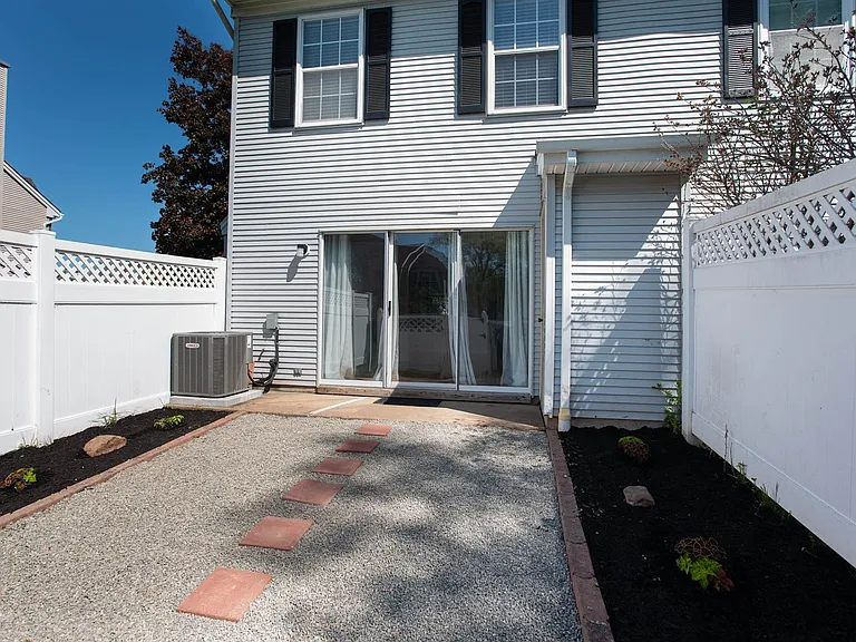 2708 Pinhorn Dr — Photo 18