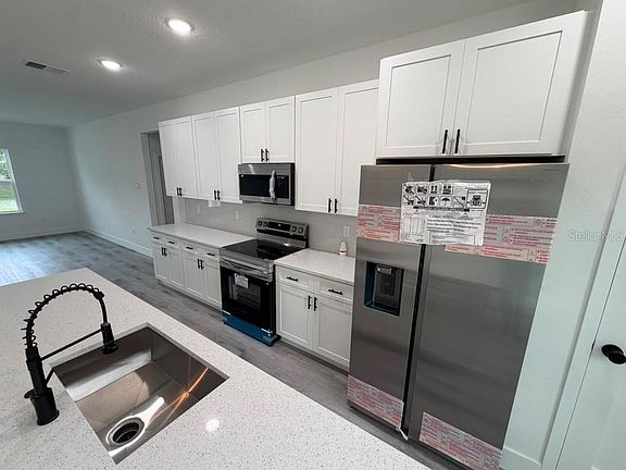 5th image of 7980 N PITCAIRN WAY
