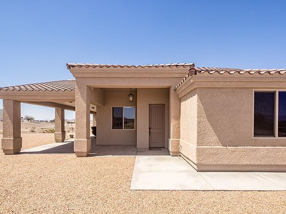 5th image of 7586 N Seely Dr