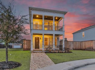 42 Thorpe Ln, Spring, TX 77389