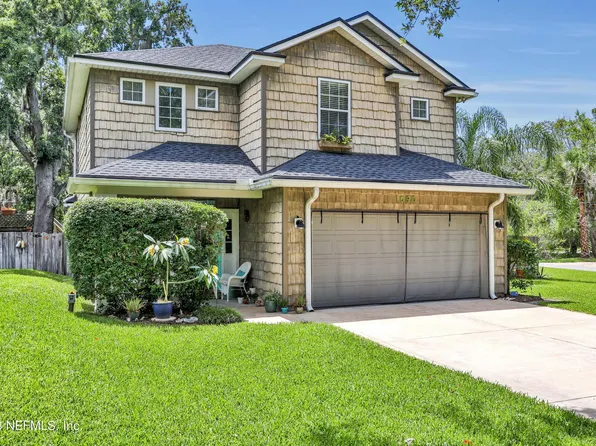 1090 CARNATION Street, Atlantic Beach, FL 32233