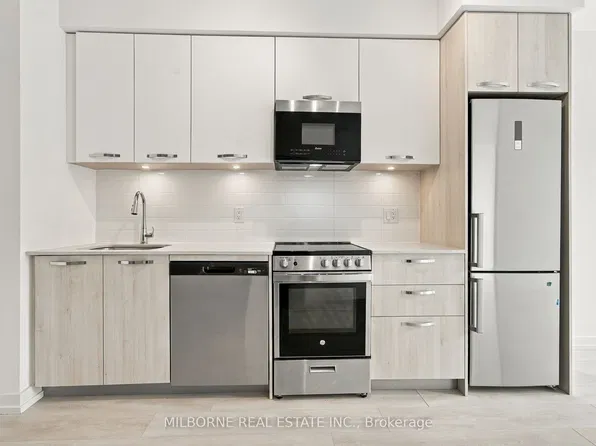 75 James St S #203, Hamilton, ON L8P 2Y9