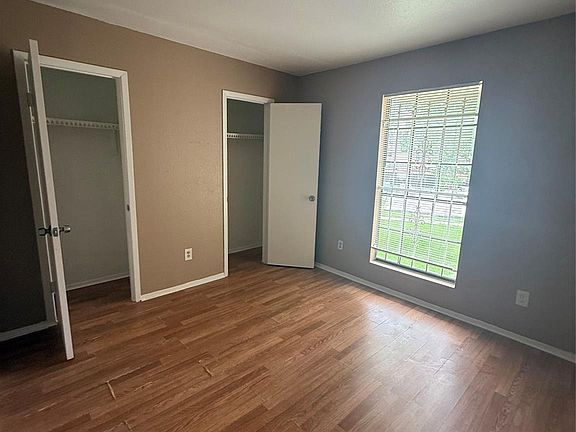 5th image of 8323 Wilcrest Dr APT 17002