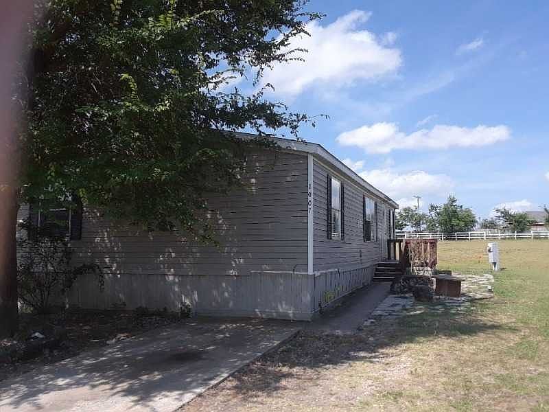 1st image of 1007 Lavon Ct