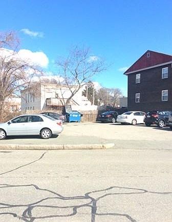 3rd image of 2 Huckins Ave