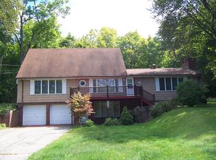 68 Nolans Point Park Rd, Lake Hopatcong, NJ 07849