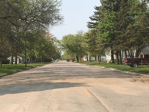 4th image of 613 Kendall Ave S