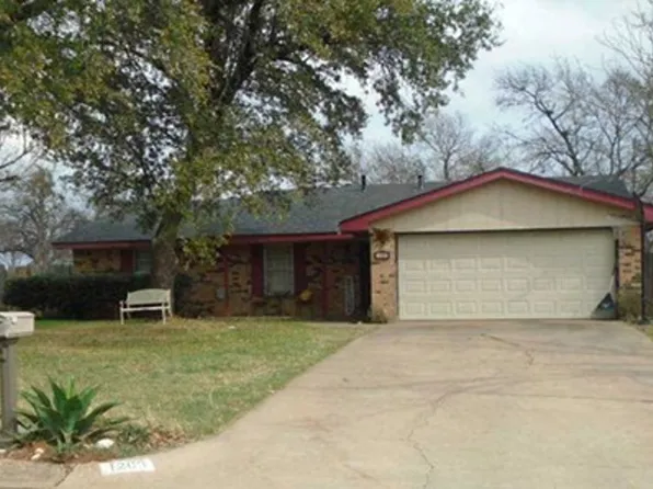 1203 Linda Ln, Cleburne, TX 76033