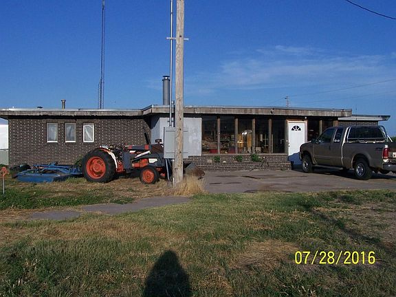 3rd image of 10825 N High Way