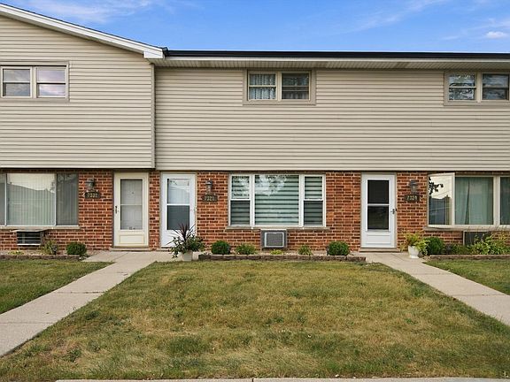 5th image of 7328 W 84th St