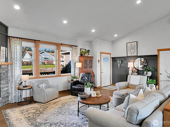 5th image of 1157 Central Drive
