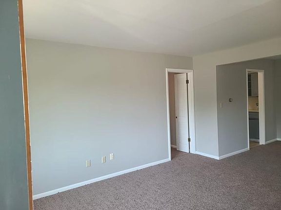 5th image of 8301 Lowell Ave