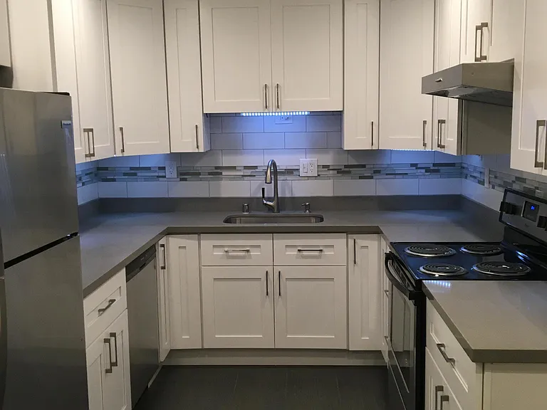 119 Franklin Ave #1 — Photo 22