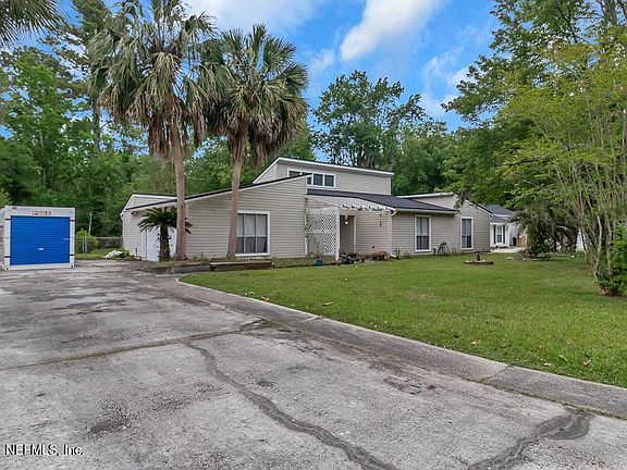 3rd image of 613 San Robar Dr