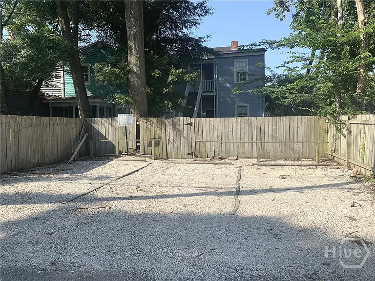 218 W Anderson St #UPPER — Photo 17