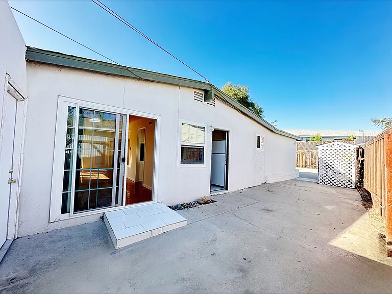 4650 Mount Longs Dr — Photo 14