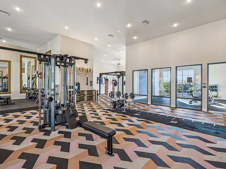 Fora Apartments — Photo 42