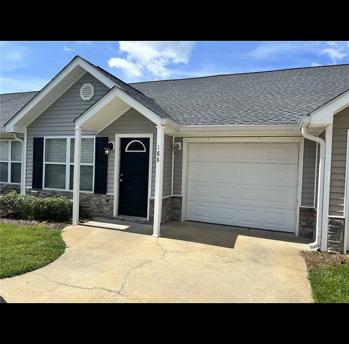 2 bed, 1151 sqft, $2,500 — Photo 1