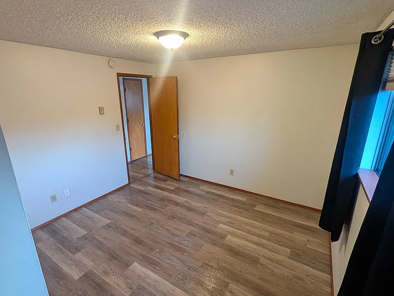 1910 NE Stapleton Rd #1 — Photo 8