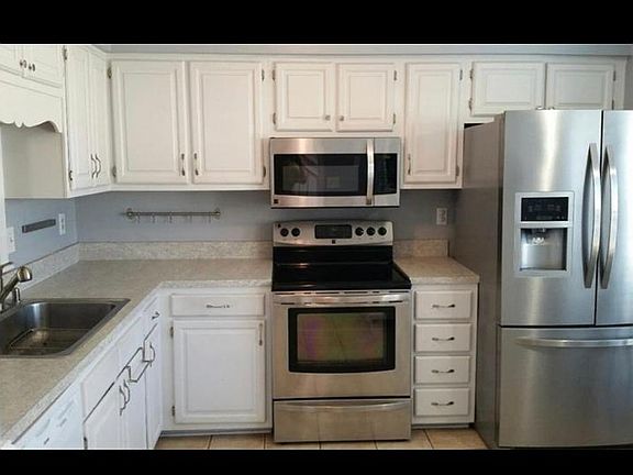 2nd image of 4733 Marlwood Way