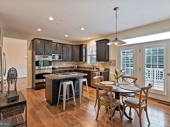 5th image of 14009 Holcrest Ct