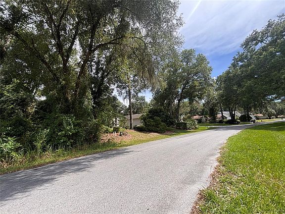 3rd image of SW 98TH LOOP LOT 2
