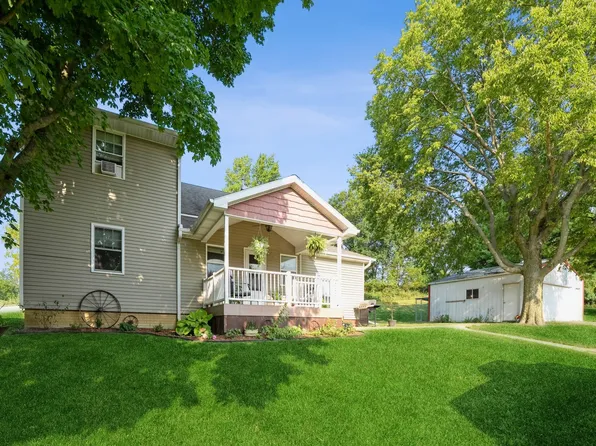 1347 245th Pl, Pella, IA 50219