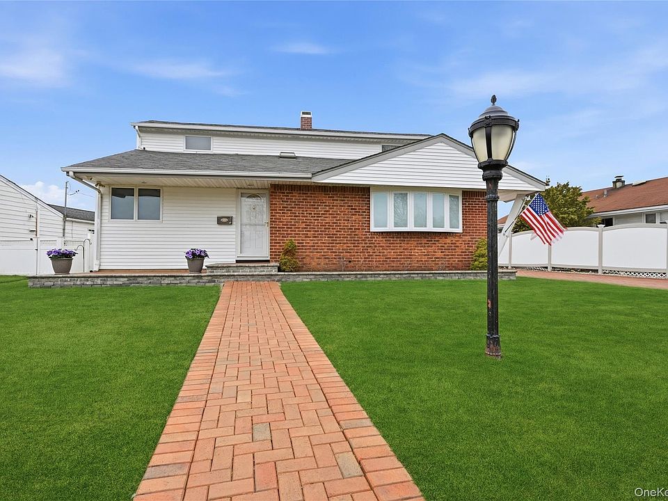 1st image of 22 Randal Drive