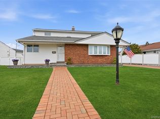 22 Randal Drive, Bethpage, NY 11714