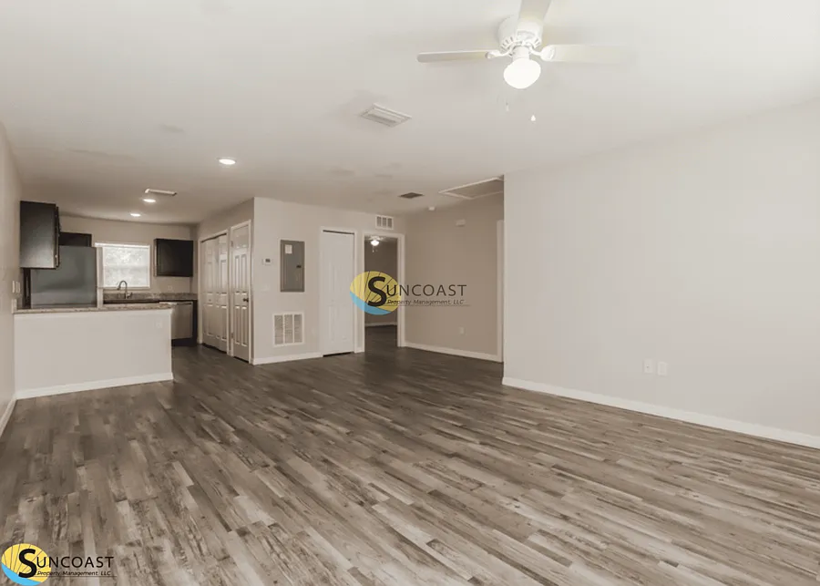 Modern 2|2 Apartment w/ Style & Comfort! — Photo 4