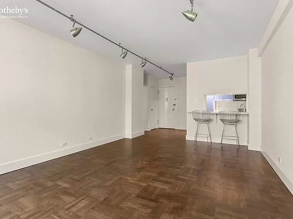 4th image of 345 W 58th St APT 3X