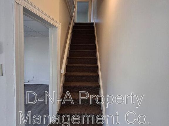 5th image of 708 Ann St