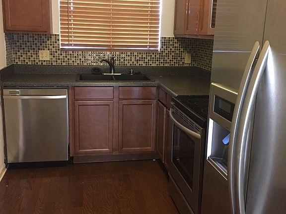 3rd image of 2503 Hidden Cove Ct