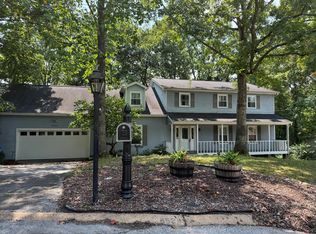 6524 Lake Shadows Cir, Hixson, TN 37343
