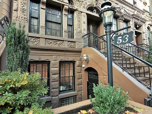 2nd image of 53 W 84th St APT 4B
