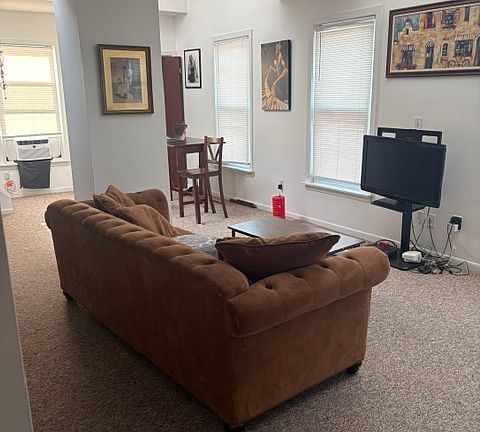 3rd image of 167 Wooster St APT 6