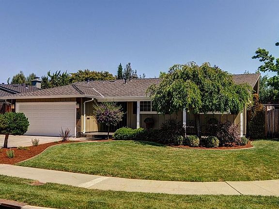 2nd image of 245 Thomas Dr