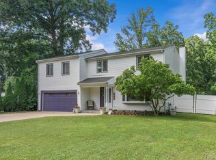 30794 Lamar St, Farmington, MI 48336