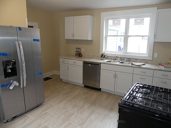 2nd image of 510 E Water St