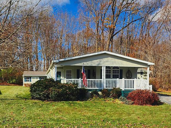 2nd image of 103 Stillwagon Ln