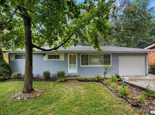 1306 N Wood Rd, Peoria, IL 61604