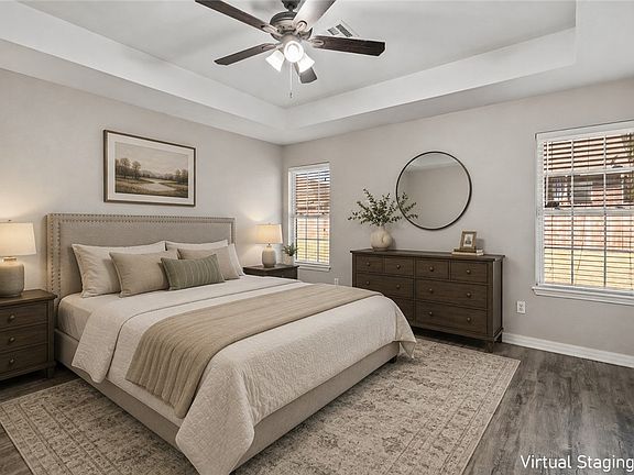4th image of 655 Frances Dr