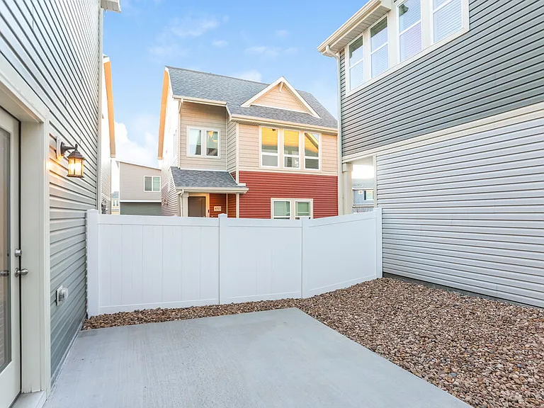 18590 E 47th Pl — Photo 18