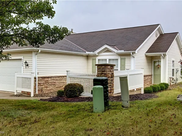 5500 Peachtree Ln, Parma, OH 44134
