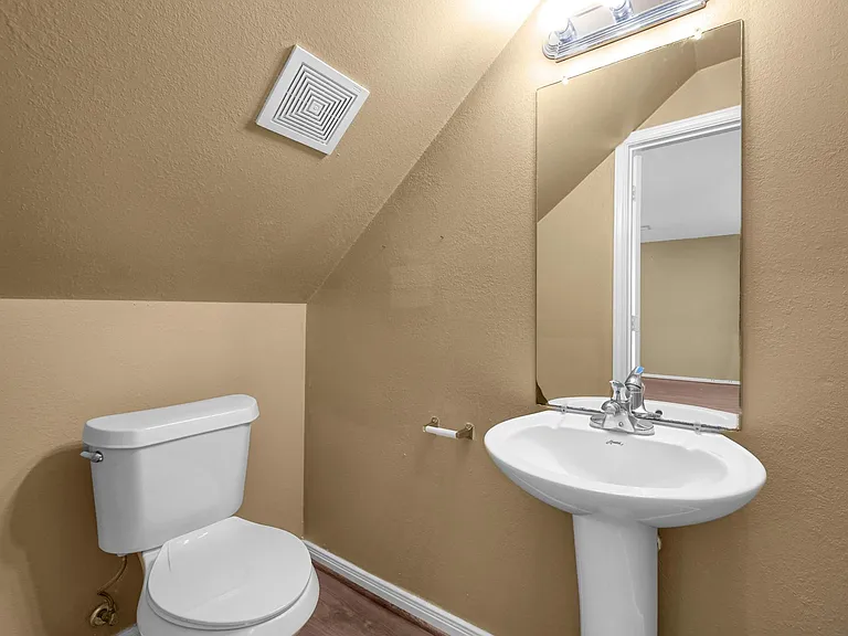 172 Binnacle Ct #A — Photo 11